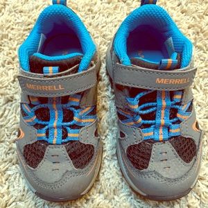 Merrel Size 6.5 Wide Tennis Shoes